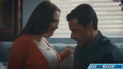 Rhyw rhamantus gyda mam busty dda