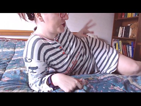 ❤️ Cymerwch y ceiliog mawr du hwn yn eich ceg caethwas bach ❤️ Porno wrthon ni ﹏